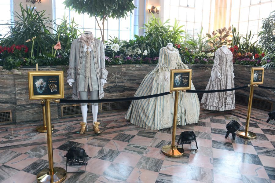 Costumes Casa Loma Beauty and The Beast