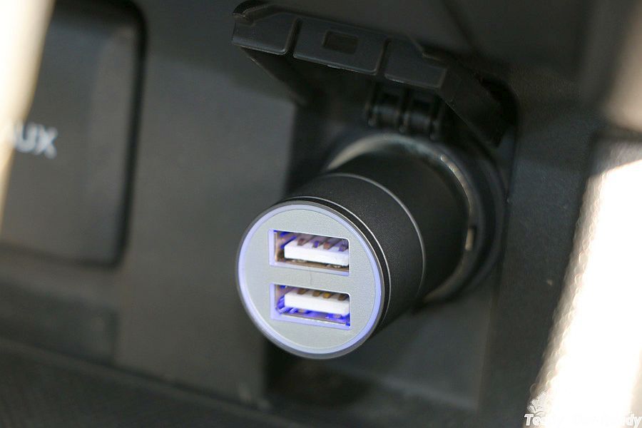 Dual USB Ports Car Charger
