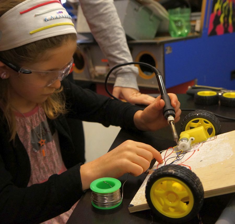 Soldering a robot crop SteamLabs