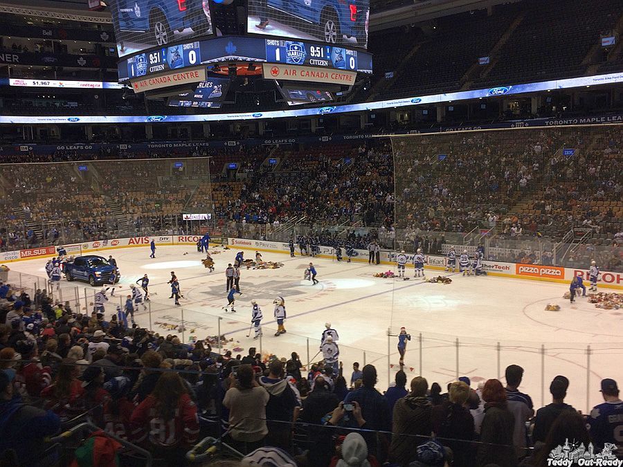 Teddy Bear Toss Marlies