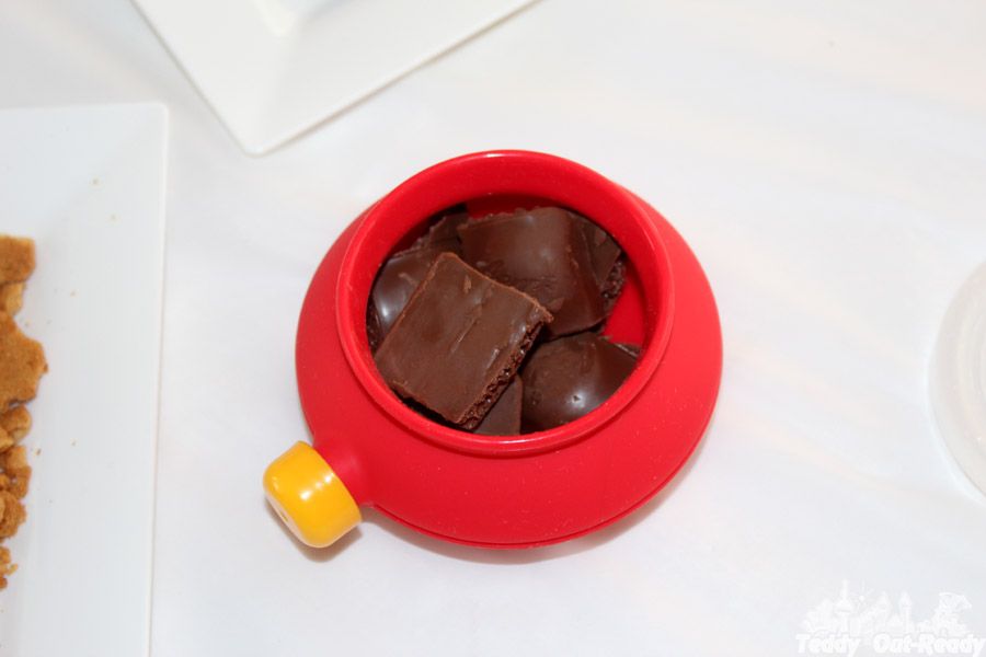 Easy Squeezer with chocolate