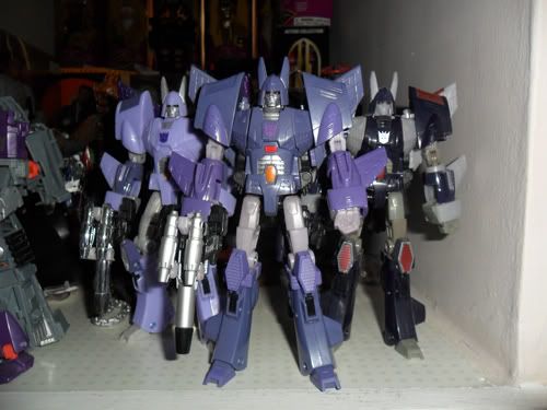 [Image: cyclonus1.jpg]