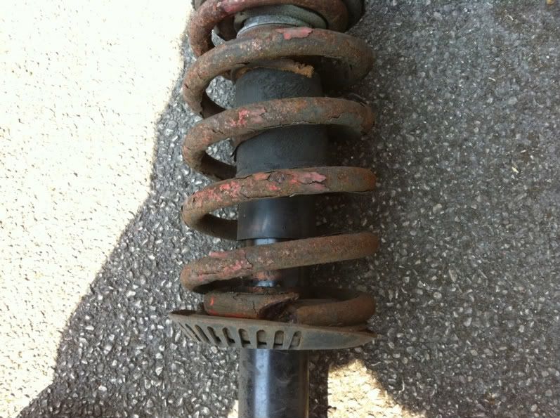 Snapped coil spring! UKPassats