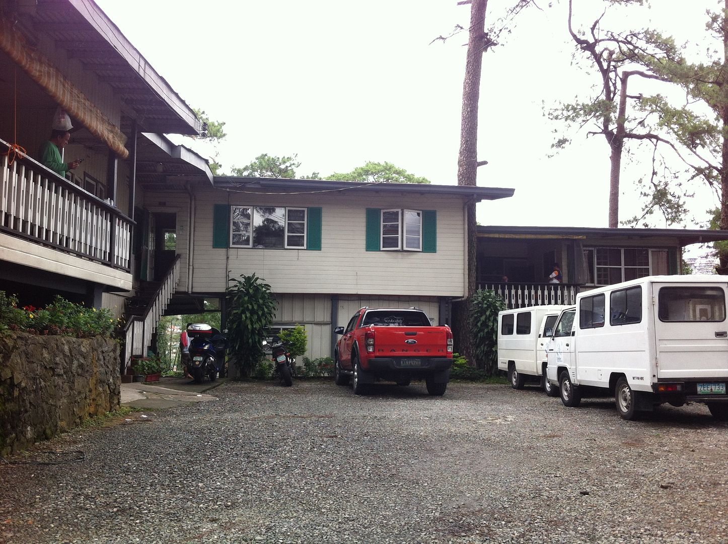 Mountainside Lodging