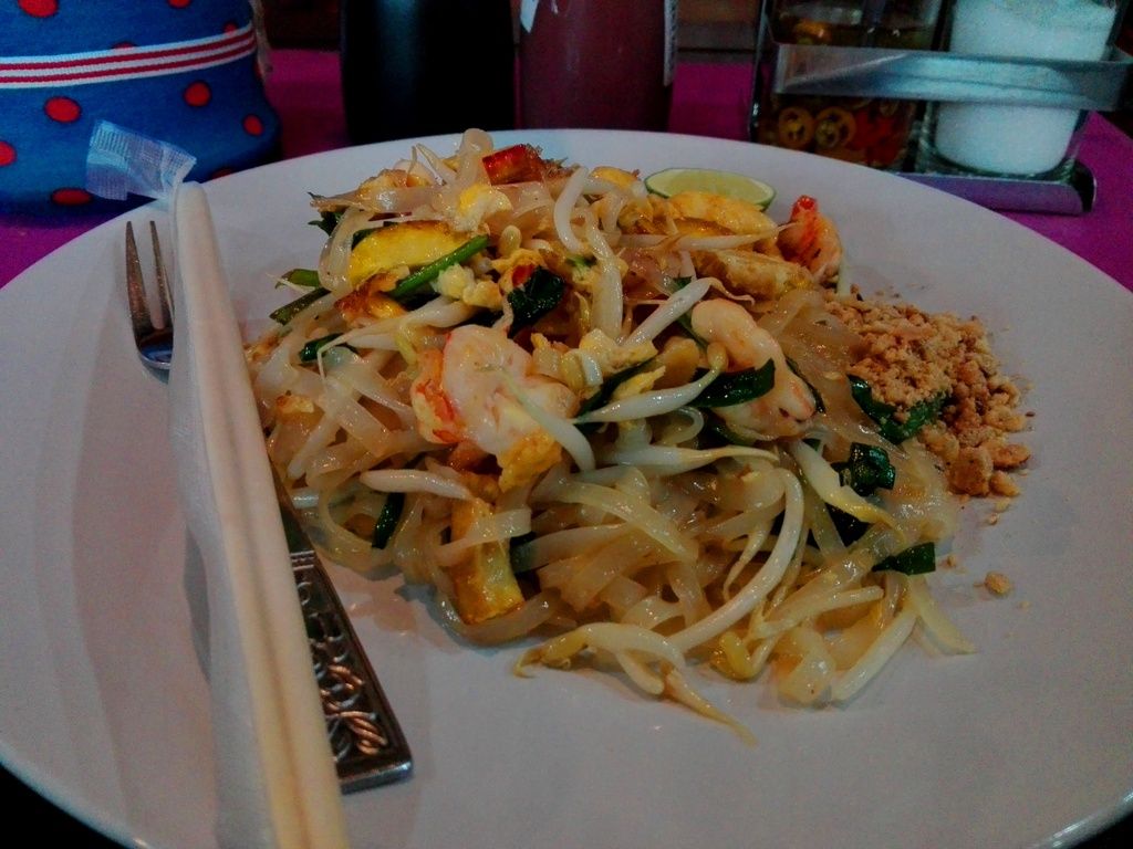  photo pad thai_zpsmzjlzoom.jpg