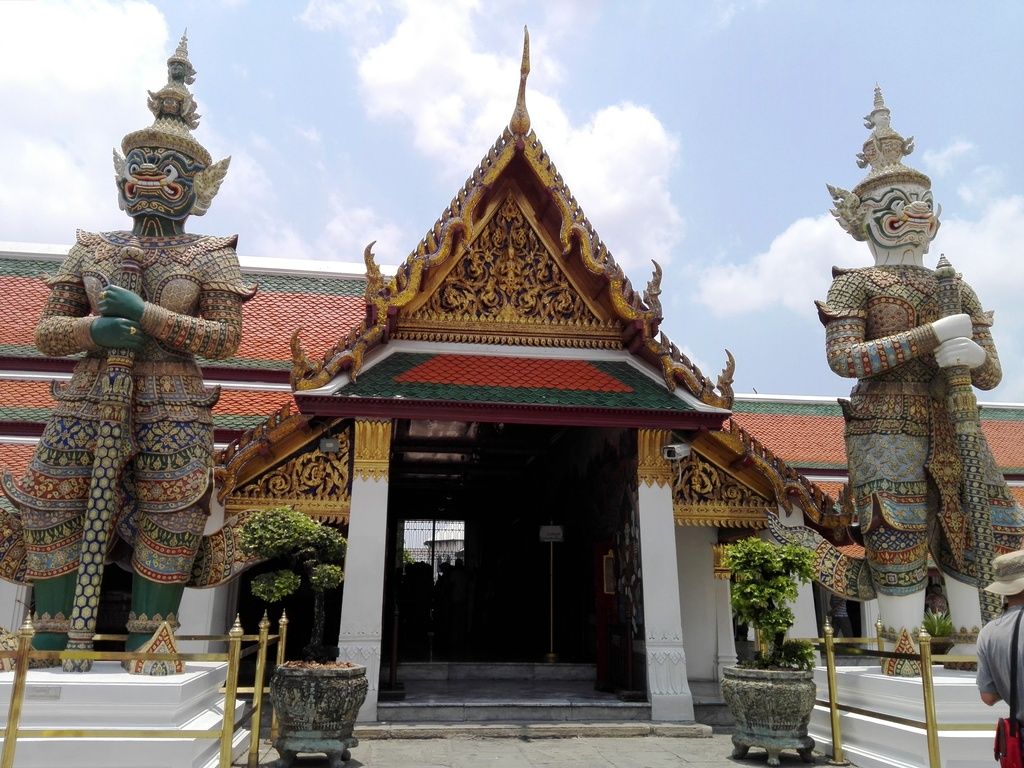  photo wat phra kaew_zpskx0gpeun.jpg