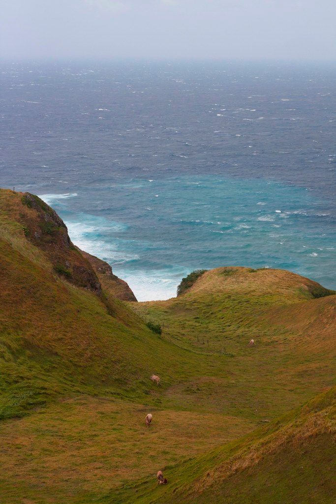 Vayang Rolling Hills Batanes