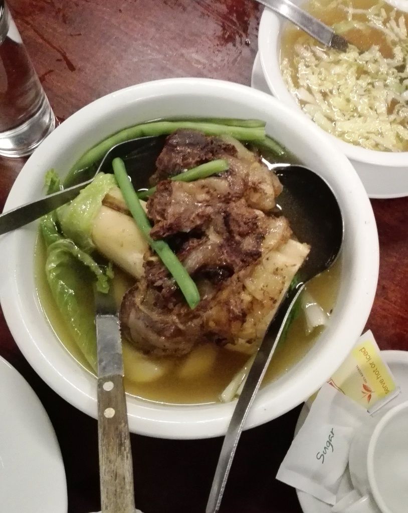 Bulalo Leslie's Tagaytay