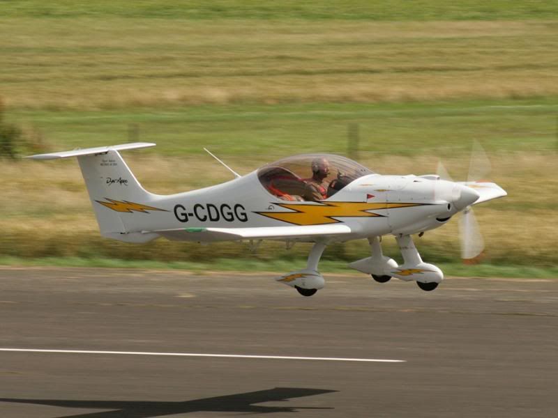 IMAGE: http://i34.photobucket.com/albums/d117/ADUK/G-CDGG.jpg