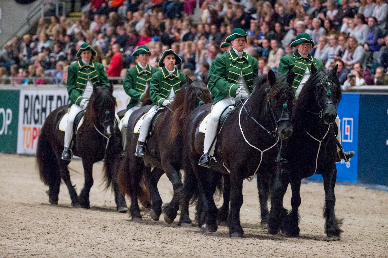  photo Jubileumsshow_74J2290_zpspzlc0i7e.jpg