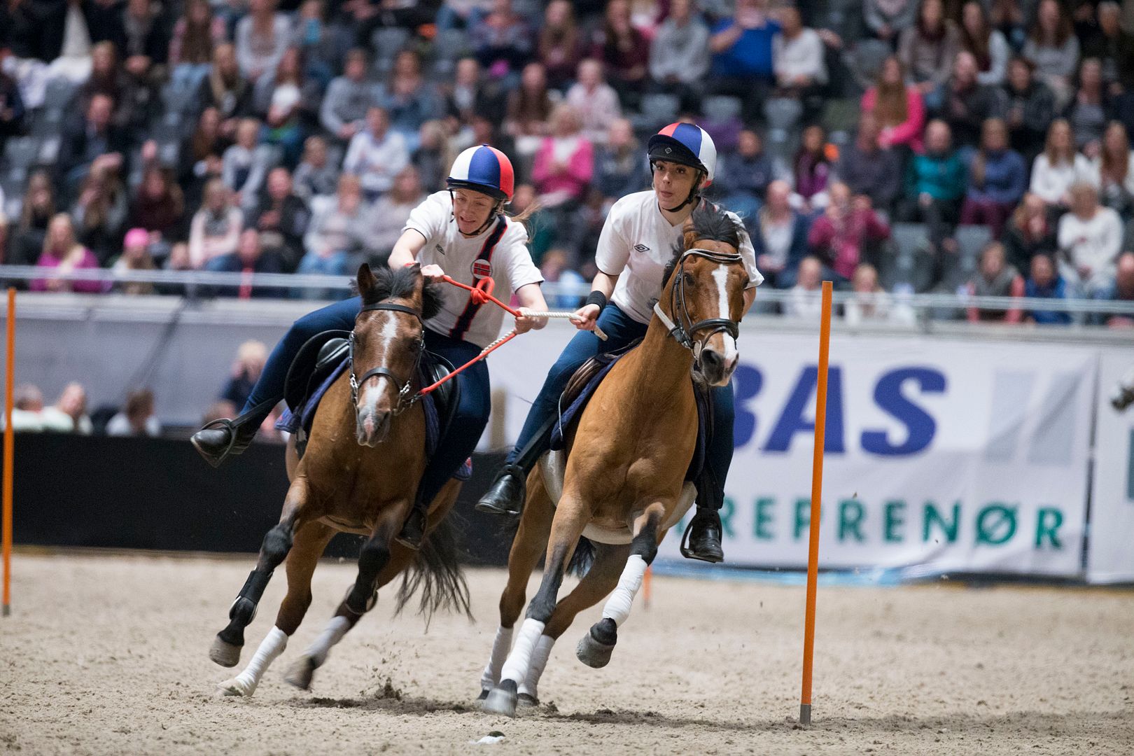 photo Jubileumsshow_74J2534_zpslnfjkeo4.jpg
