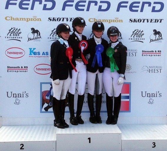  photo Ponnijentene_zpsdonkyib4.jpg