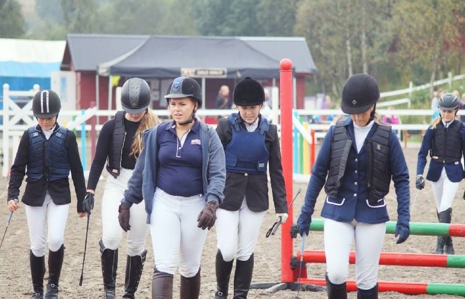 Ryttere i lilletur går banen photo Ryttere Lilletur garingr banen_zpsnxwpkyq2.jpg