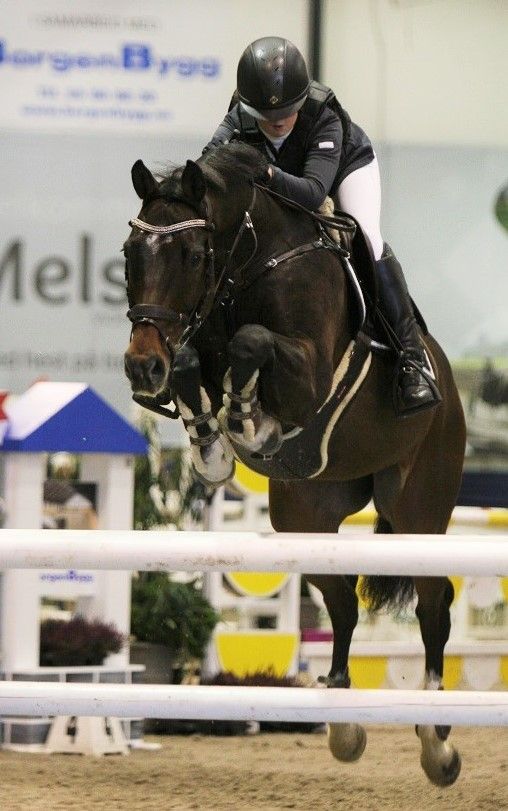 Signe Skei: Innendørs-NM for juniorer. Foto: Rebecca Ballestad-Mender photo Signe Skei_zpswyfkzvjl.jpg