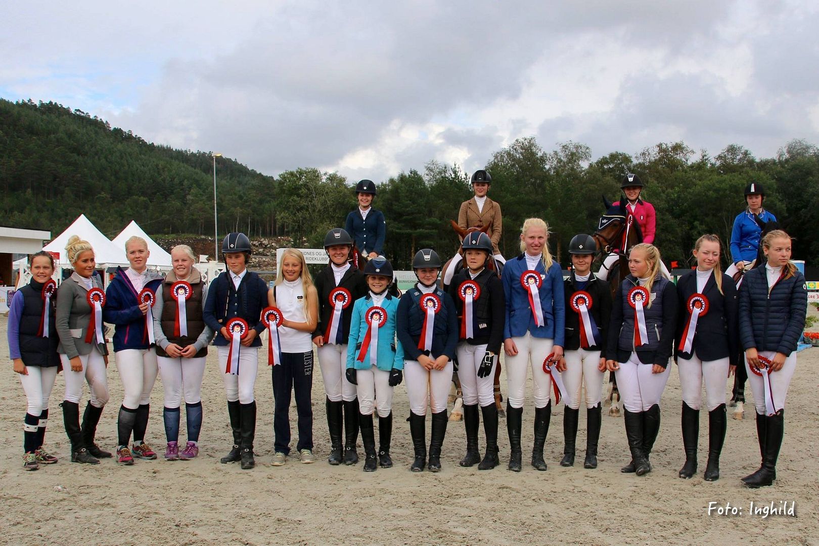 Tredje divisjon. Foto: Inghild H Aklestad photo Tredje div_zpsxl70szve.jpg