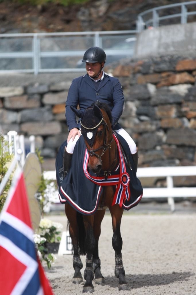  photo thumb_8S3A9025_1024_zpsjjtujlwz.jpg