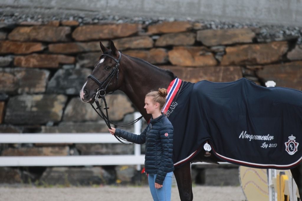  photo thumb_8S3A9321_1024_zps8nwwbsnk.jpg