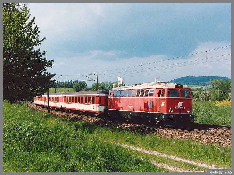 http://i34.photobucket.com/albums/d120/rail66/Passaer_Bahn/150-9001.jpg