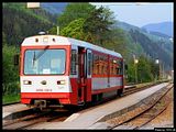 In Gstadt trennen sich die Strecken nach Ybbsitz und nach Lunz am See. Der 5090.012 hlt in diesem dreigleisigen Bahnhof.