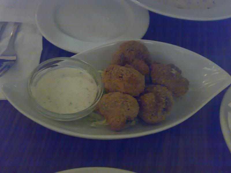 Appetiser: Fried Button Mushroom with Garlic Mayo - Garlic too strong