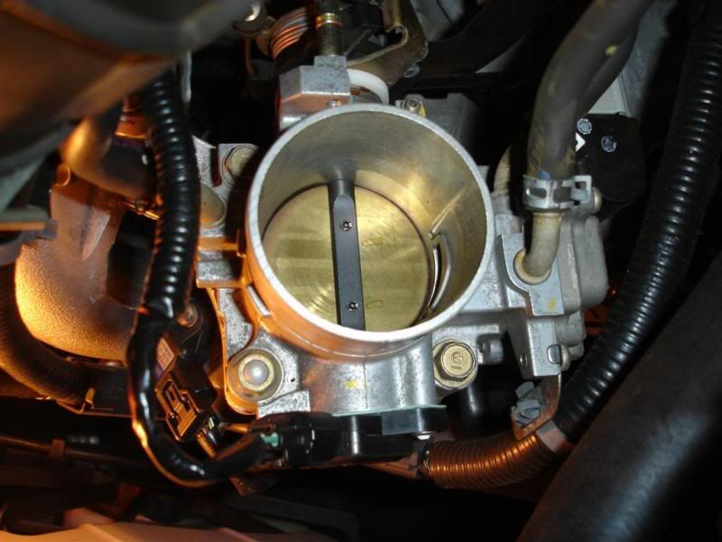 Clean throttle body 2004 honda accord