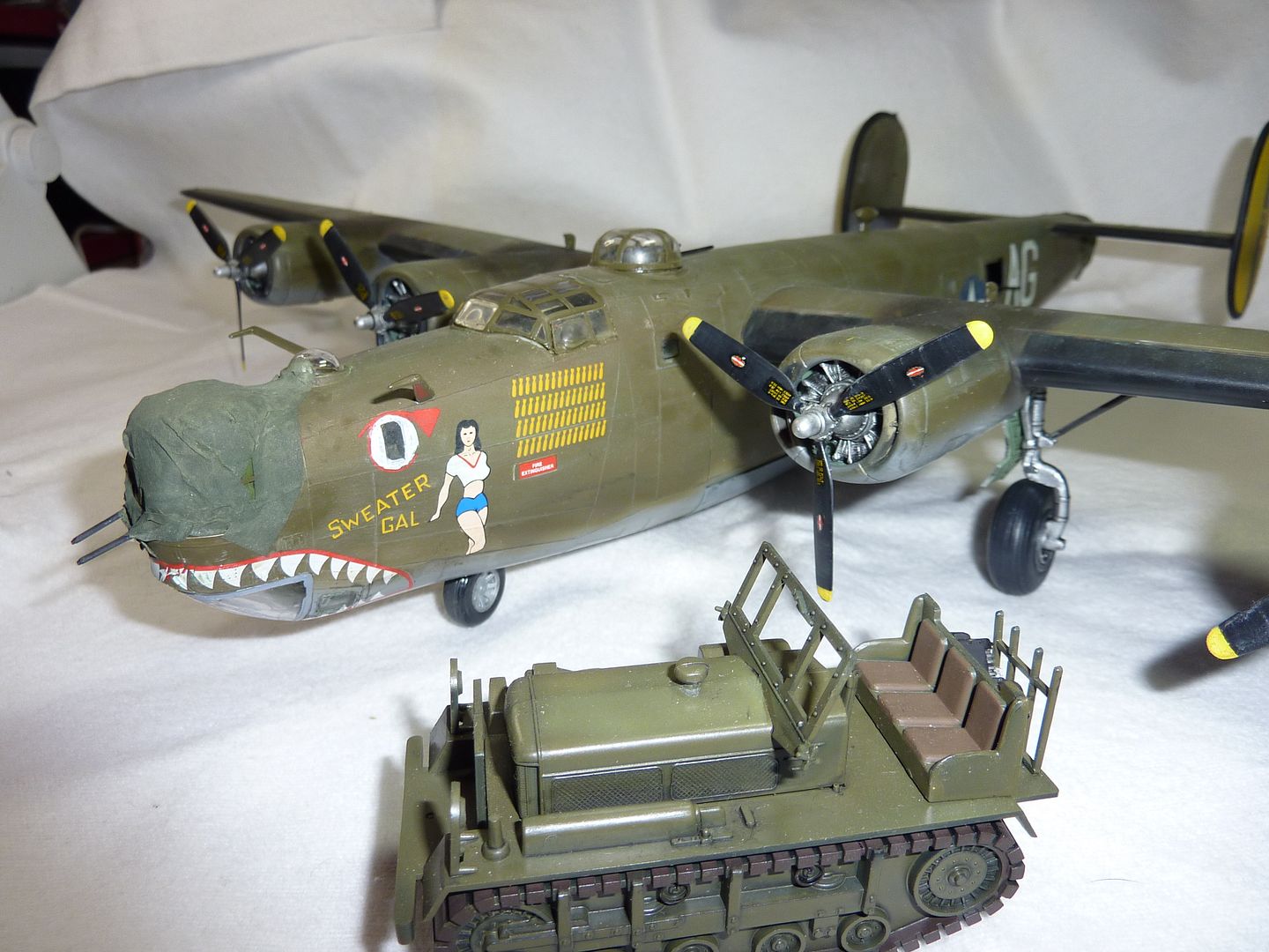 Monogram 1/48 B-24j Liberator - Ready For Inspection - Aircraft ...