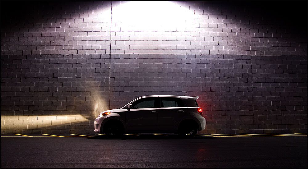 IMAGE: http://i34.photobucket.com/albums/d140/zillon3/Photography/Automotive/lshoot-002.jpg