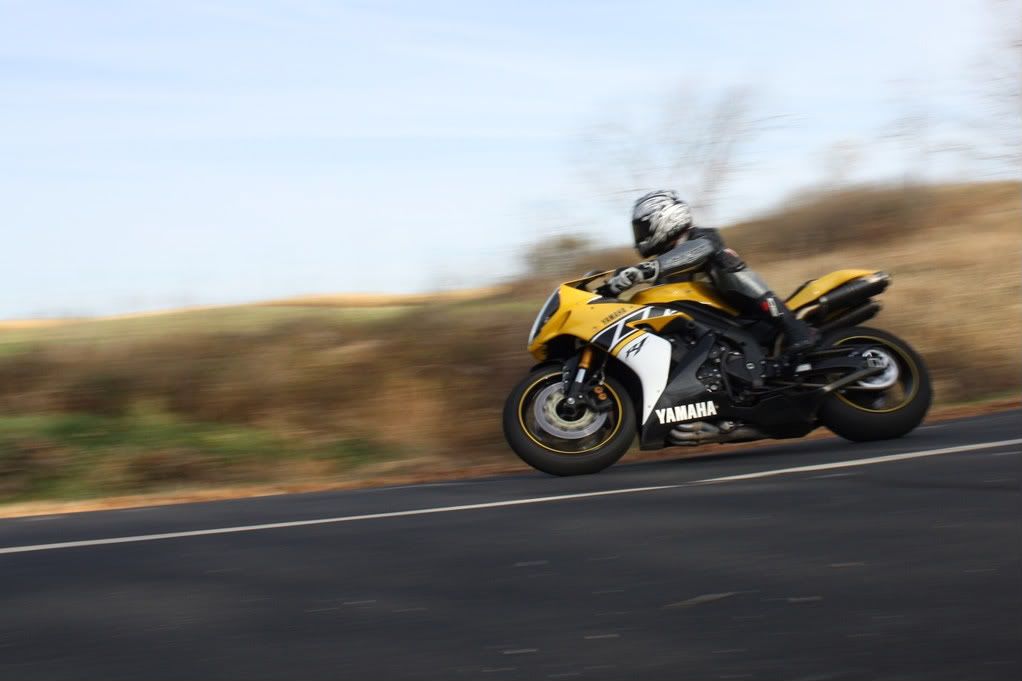 IMAGE: http://i34.photobucket.com/albums/d143/jmadness23/11-01-08ride081.jpg