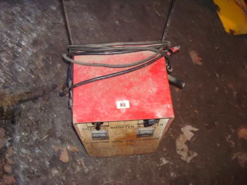 IH Battery Charger General Chat Red Power Magazine Community