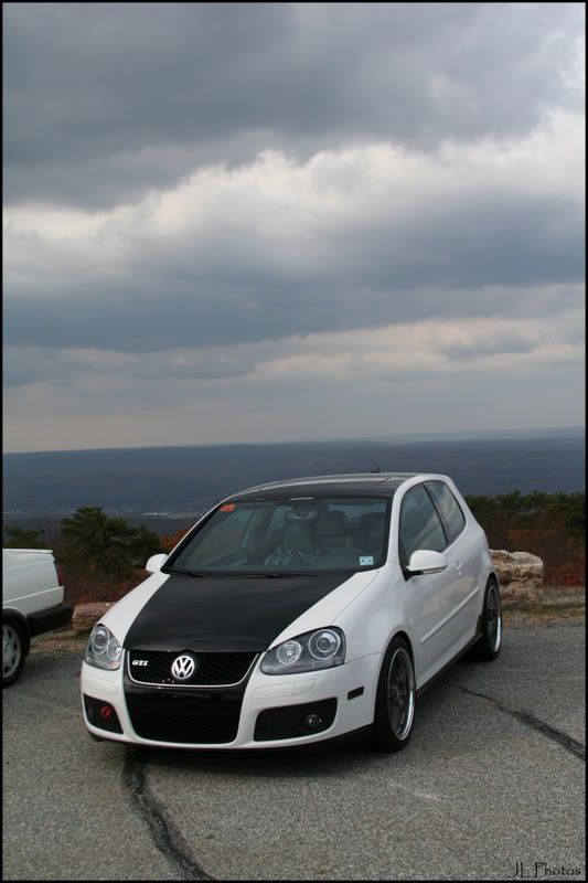 IMAGE: http://i34.photobucket.com/albums/d150/jlozano180/CoolwaterFall2007Cruise244copy.jpg