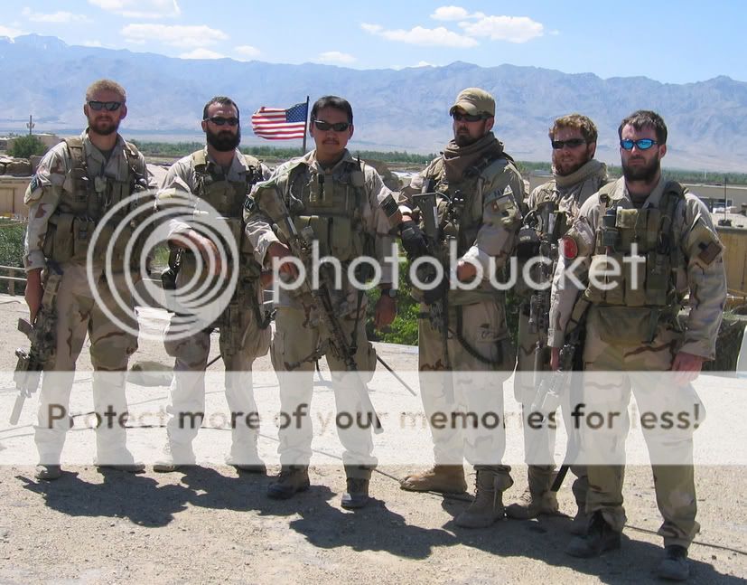 http://i34.photobucket.com/albums/d111/Houtaku/Navy_SEALs_in_Afghanistan_prior_to_.jpg