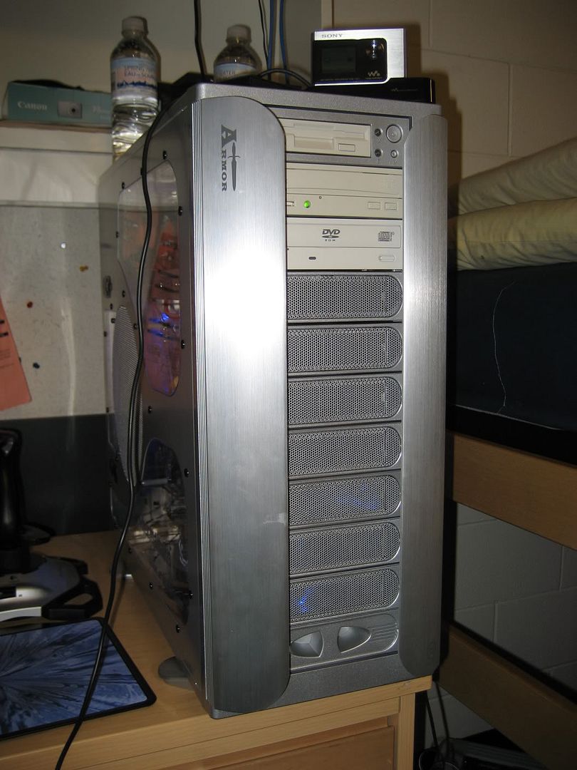 https://i34.photobucket.com/albums/d126/The_Outsider38/My%20Computer/MyComputer.jpg